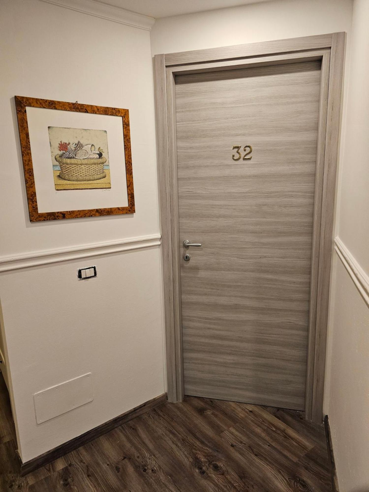 Victoria Royal Garden Aparthotel 3*